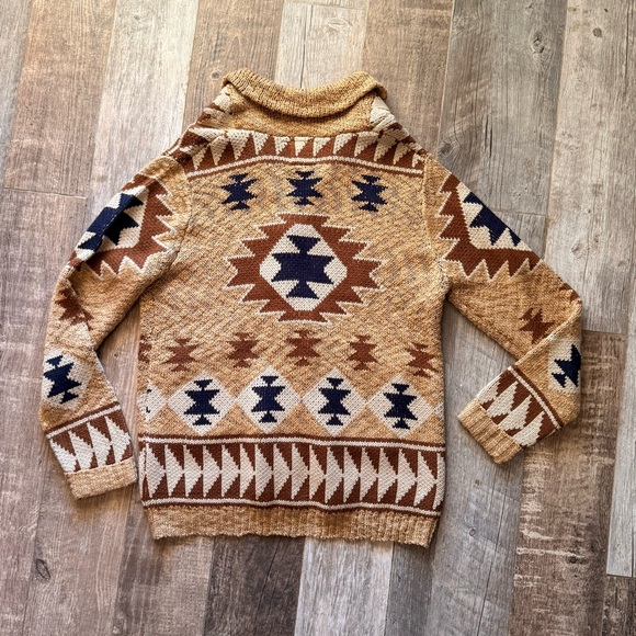 Cotton & Rye Outfitters Ladies Tan Aztec Cardigan With Concho Buttons large - Picture 5 of 5